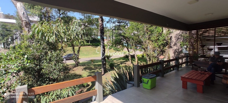 CASA EM CONDOMÍNIO FECHADO NO CENTRO DE CANELA: 3ª foto da galeria de imagens do imóvel