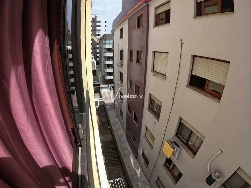 : 2ª foto da galeria de imagens do imóvel