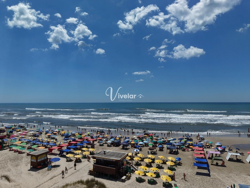 VISTA INCRÍVEL PARA A PRAÇA E MAR: 4ª foto da galeria de imagens do imóvel