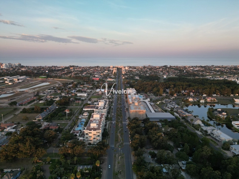 APARTAMENTO A VENDA NA AVENIDA CENTRAL DE ATLANTIDA !: 5ª foto da galeria de imagens do imóvel