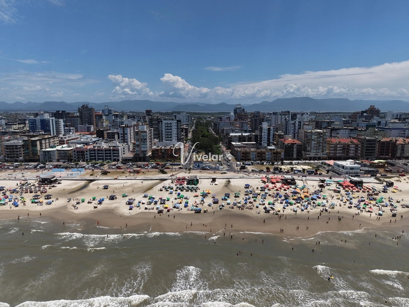 APARTAMENTO COM TERRAÇO, A POUCOS METROS DO MAR: 8ª foto da galeria de imagens do imóvel