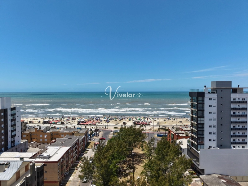 APARTAMENTO COM TERRAÇO, A POUCOS METROS DO MAR: 15ª foto da galeria de imagens do imóvel