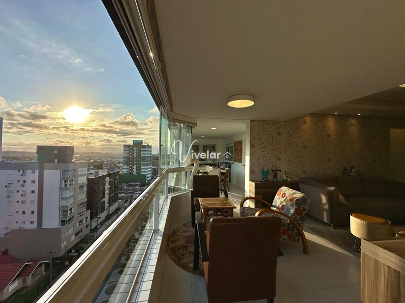 DE FRENTE PARA AVENIDA UBIRAJARA MOBILIADO, DECORADO E VISTA MAR: 9ª foto da galeria de imagens do imóvel