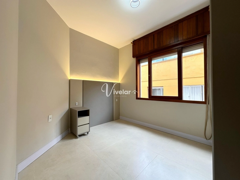 APARTAMENTO À VENDA! NO CORAÇÃO DA CIDADE!! TODO REFORMADO!: 5ª foto da galeria de imagens do imóvel