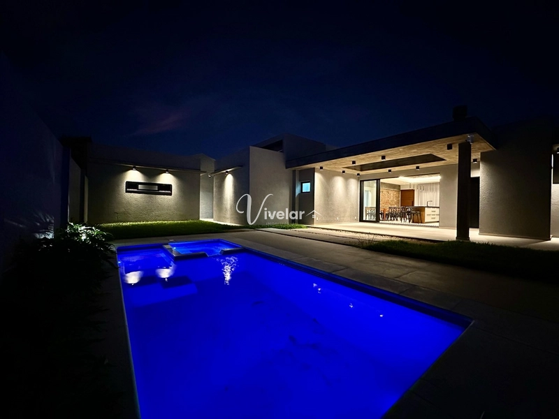 CASA À VENDA EM ATLÂNTIDA: 5ª foto da galeria de imagens do imóvel