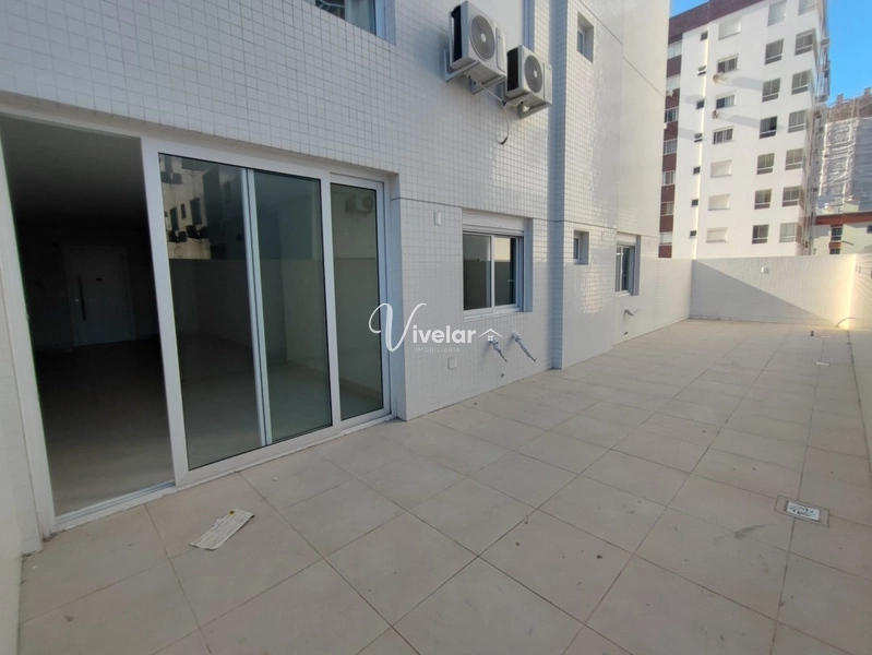 AMPLO APARTAMENTO COM ESPAÇOSO TERRAÇO: 1ª foto da galeria de imagens do imóvel