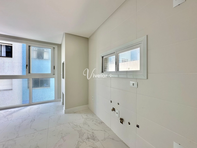 APARTAMENTO À VENDA COM TERRAÇO E INFRA COM PISCINA E VISTA PARA O MA: 17ª foto da galeria de imagens do imóvel