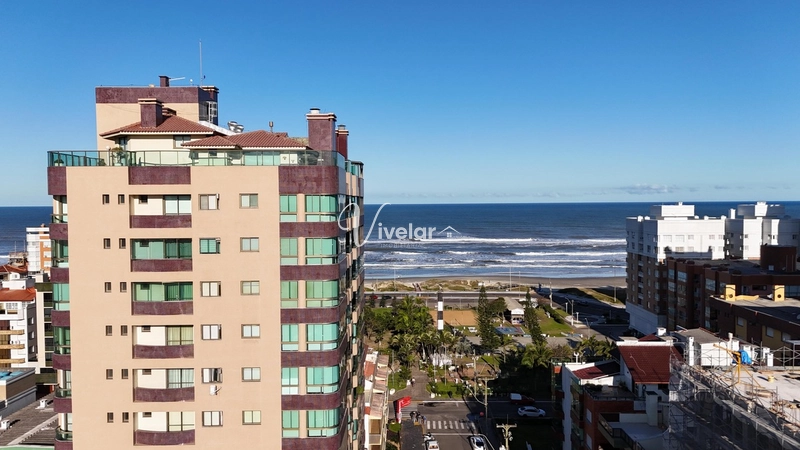 APARTAMENTO À VENDA COM VISTA ETERNA PARA MAR E PRAÇA - RARIDADE: 2ª foto da galeria de imagens do imóvel