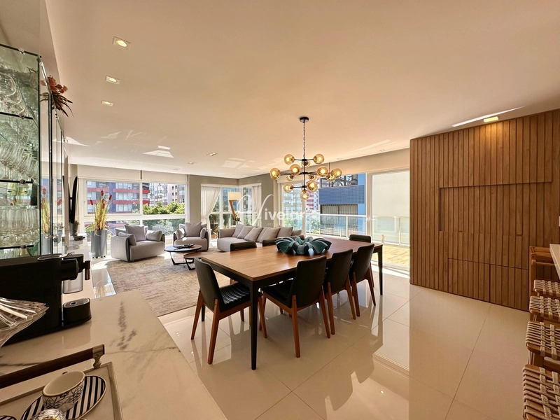APARTAMENTO À VENDA COM TERRAÇO NA PRAÇA FLÁVIO BOIANOVISKI: 4ª foto da galeria de imagens do imóvel