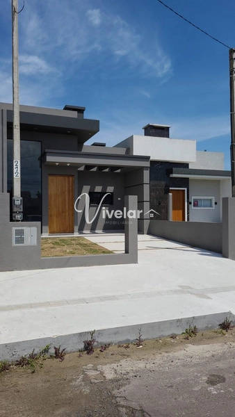CASA FORA DE CONDOMÍNIO COM ARQUITETURA MODERNA: 3ª foto da galeria de imagens do imóvel