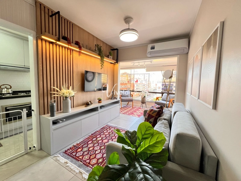 LINDO APARTAMENTO DE FRENTE PARA A PRAÇA FLAVIO AGOSTINELLI !: 7ª foto da galeria de imagens do imóvel