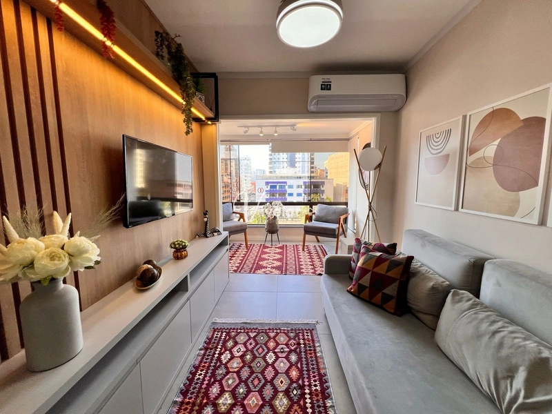 LINDO APARTAMENTO DE FRENTE PARA A PRAÇA FLAVIO AGOSTINELLI !: 15ª foto da galeria de imagens do imóvel