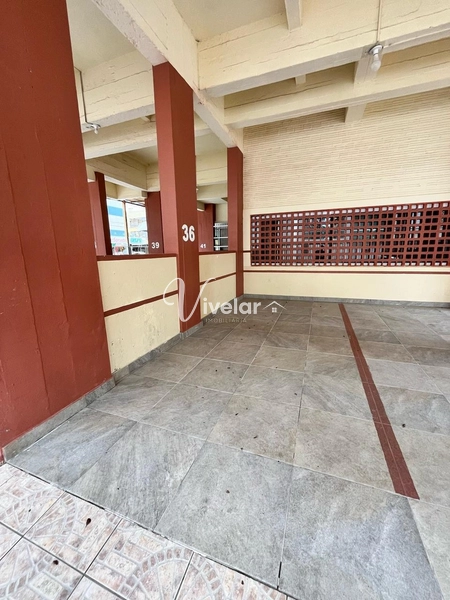 NO CENTRO: 2ª foto da galeria de imagens do imóvel