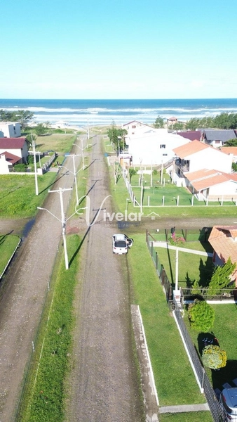 Casa à venda em Mariluz – Super completa e mobiliada!: 4ª foto da galeria de imagens do imóvel