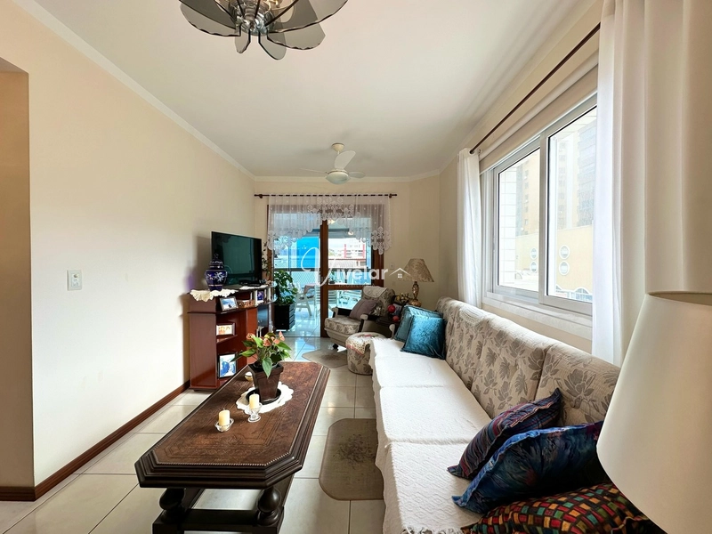 APARTAMENTO MOBILIADO - SACADA DE FRENTE - AMPLO: 7ª foto da galeria de imagens do imóvel