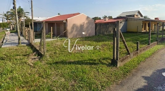 Imperdível - Terreno muito bem localizado próximo ao mar: 1ª foto da galeria de imagens do imóvel