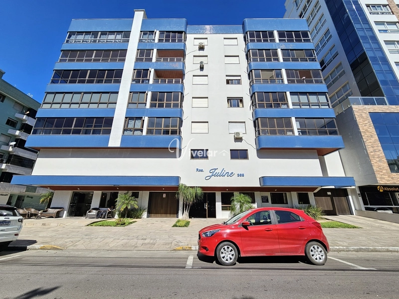 LINDO APARTAMENTO EM FRENTE A PRAÇA FLÁVIO BOIANOVISKI: 3ª foto da galeria de imagens do imóvel