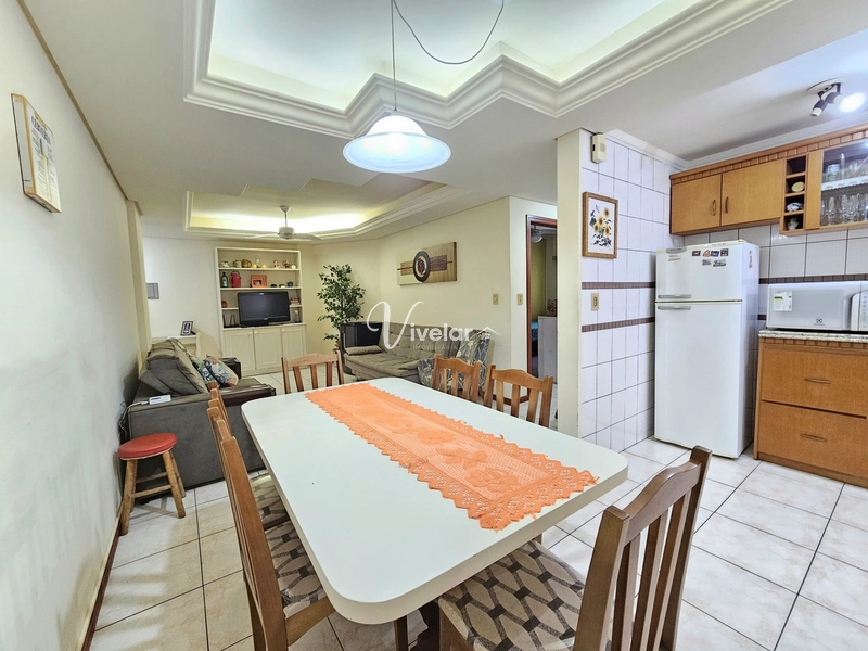 LINDO APARTAMENTO EM FRENTE A PRAÇA FLÁVIO BOIANOVISKI: 12ª foto da galeria de imagens do imóvel