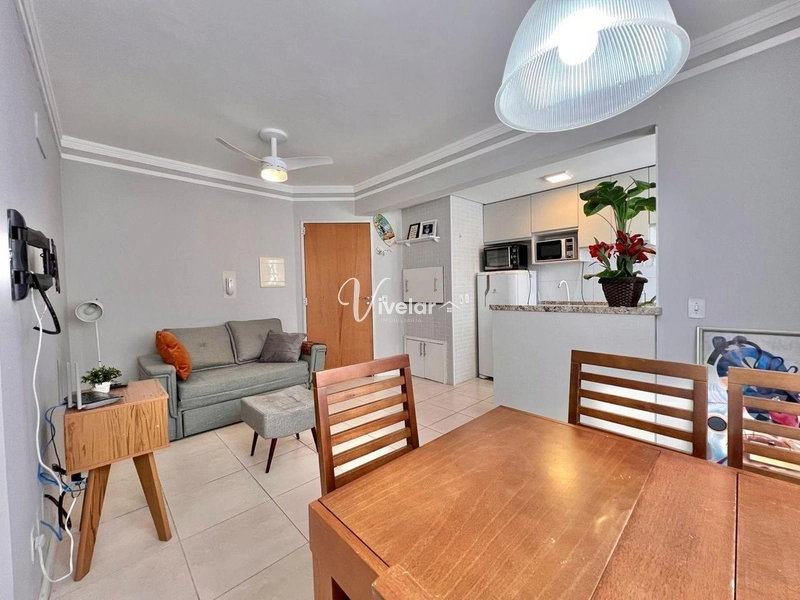 LINDO APARTAMENTO A POUCOS METROS DA PRAIA: 3ª foto da galeria de imagens do imóvel