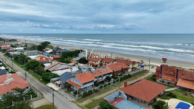 DUPLEX COM VISTA ETERNA PARA O MAR: 1ª foto da galeria de imagens do imóvel
