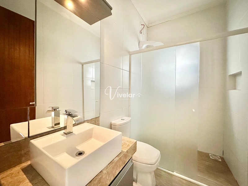 OPORTUNIDADE À VENDA CASA COM TERRENO INTEIRO: 9ª foto da galeria de imagens do imóvel