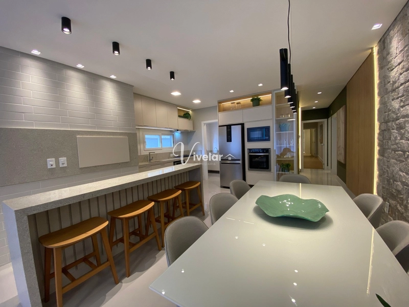 APARTAMENTO FINAMENTE MOBILIADO E DECORADO À VENDA: 3ª foto da galeria de imagens do imóvel