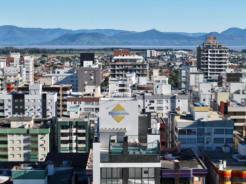 BELÍSSIMO APARTAMENTO COM VISTA PARA O MAR: 27ª foto da galeria de imagens do imóvel