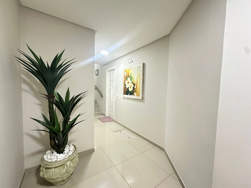 ÓTIMO INVESTIMENTO, APENAS 02 QUADRAS DO MAR !: 2ª foto da galeria de imagens do imóvel
