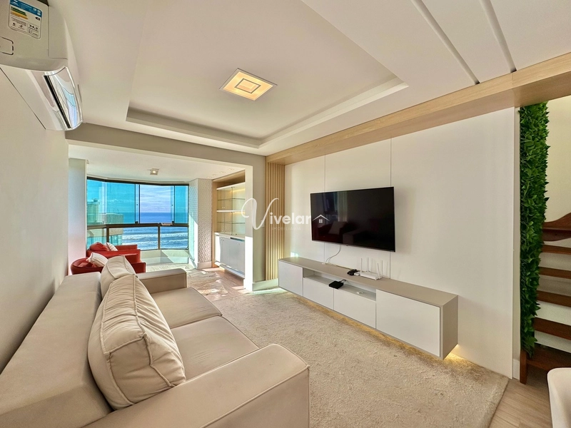 DUPLEX COM VISTA ETERNA PARA O MAR: 1ª foto da galeria de imagens do imóvel