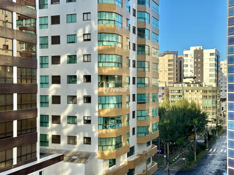 LINDO APARTAMENTO JUNTO A PRAÇA LUIZ BASSANI: 3ª foto da galeria de imagens do imóvel