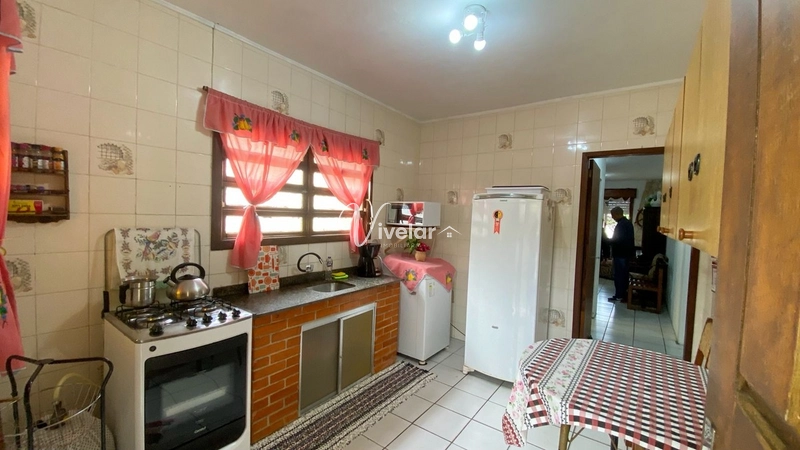 OPORTUNIDADE ÓTIMA - CASA TERRENO INTEIRO: 15ª foto da galeria de imagens do imóvel