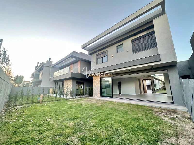 CASA DOS SONHOS NUNCA HABITADA EM CONDOMÍNIO FECHADO: 9ª foto da galeria de imagens do imóvel