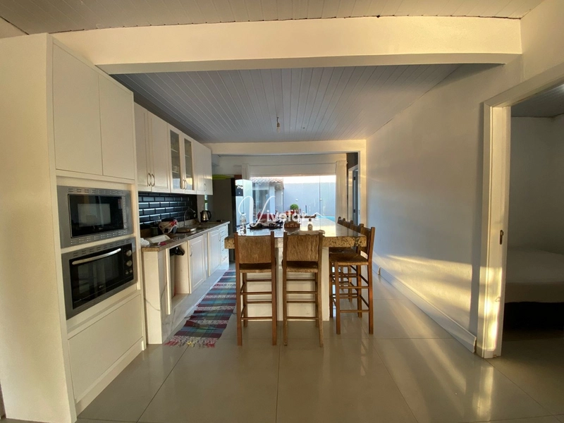CASA EM BAIRRO PRIVILEGIADO DE XANGRI-LÁ: 1ª foto da galeria de imagens do imóvel