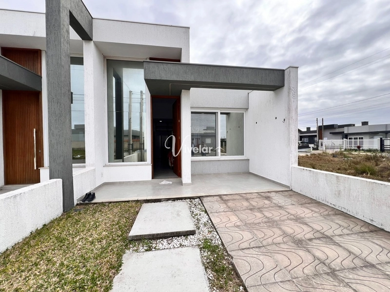 LINDA CASA - PRONTA PARA MORAR: 2ª foto da galeria de imagens do imóvel