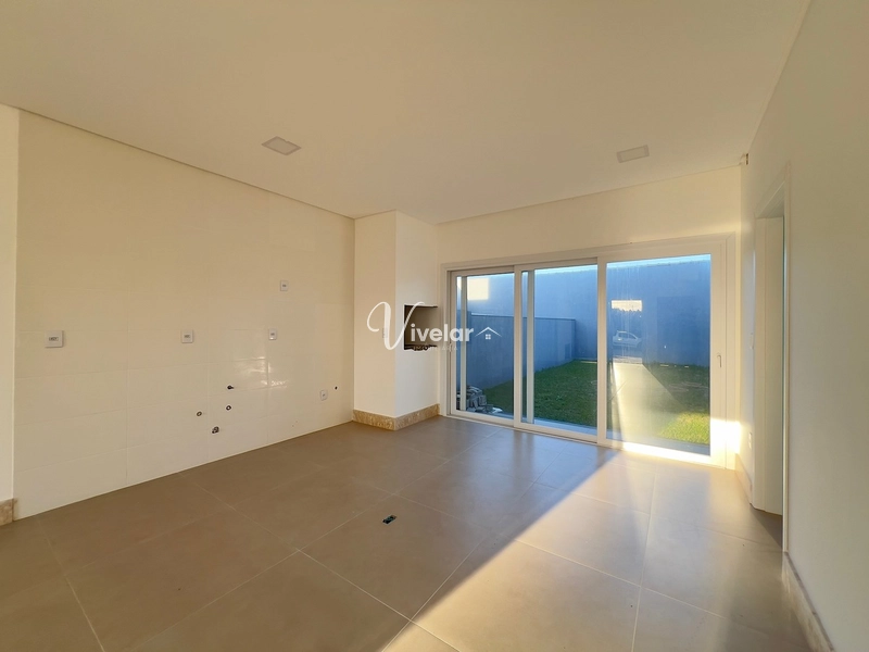 EXCELENTE DUPLEX 3 DORM COM SUÍTE PRÓXIMO AO MAR: 8ª foto da galeria de imagens do imóvel