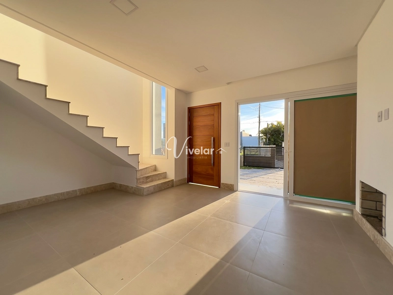 EXCELENTE DUPLEX 3 DORM COM SUÍTE PRÓXIMO AO MAR: 13ª foto da galeria de imagens do imóvel