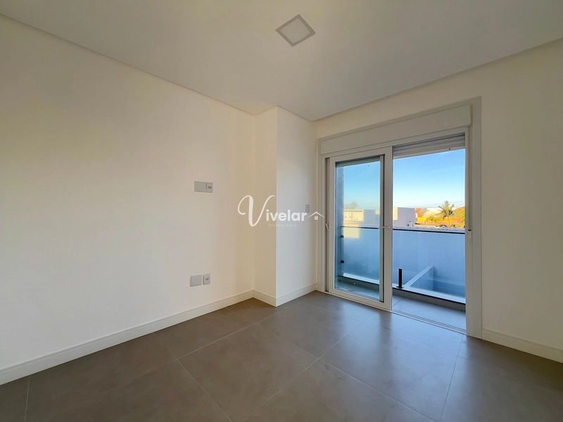 EXCELENTE DUPLEX 3 DORM COM SUÍTE PRÓXIMO AO MAR: 28ª foto da galeria de imagens do imóvel