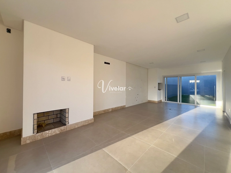EXCELENTE DUPLEX 3 DORM COM SUÍTE PRÓXIMO AO MAR: 4ª foto da galeria de imagens do imóvel