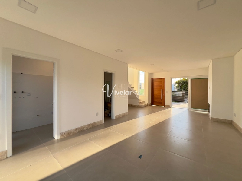 EXCELENTE DUPLEX 3 DORM COM SUÍTE PRÓXIMO AO MAR: 12ª foto da galeria de imagens do imóvel