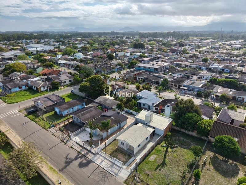 CASA TOTALMENTE REFORMADA ESPERANDO POR VOCÊ: 24ª foto da galeria de imagens do imóvel