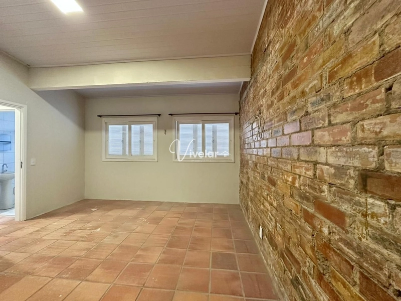 CASA TOTALMENTE REFORMADA ESPERANDO POR VOCÊ: 14ª foto da galeria de imagens do imóvel