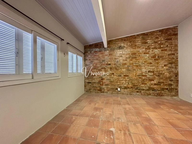 CASA TOTALMENTE REFORMADA ESPERANDO POR VOCÊ: 13ª foto da galeria de imagens do imóvel
