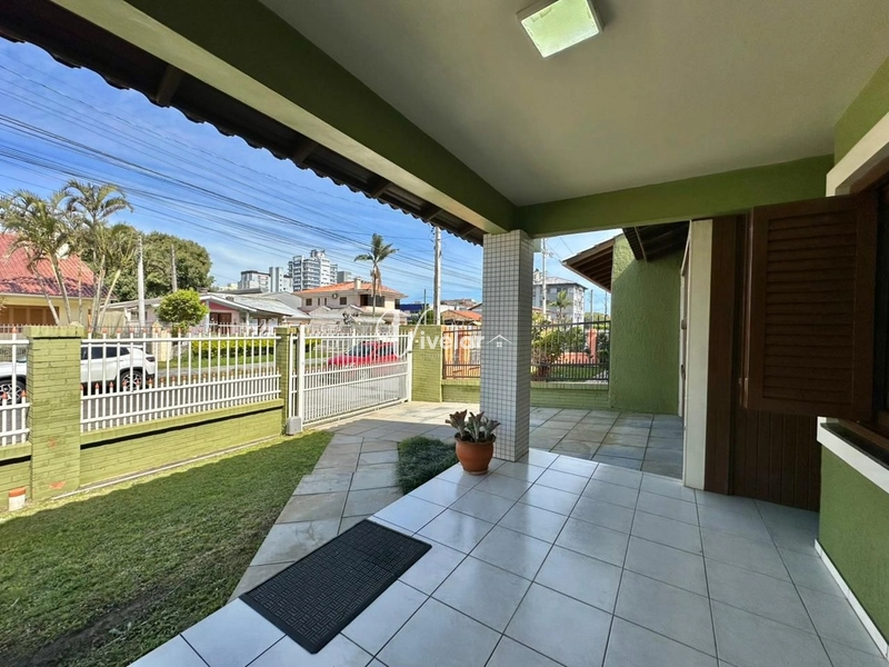 CASA EM BAIRRO DE MORADORES PROXIMA AO CENTRO: 13ª foto da galeria de imagens do imóvel