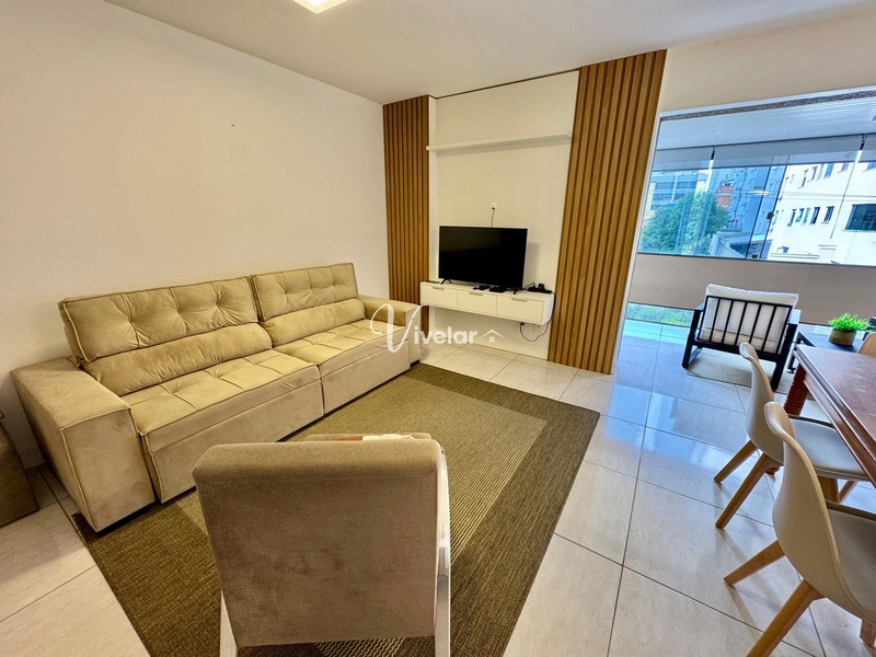 LINDO APARTAMENTO AO LADO DA PRAÇA FLÁVIO BOIANOVISKI: 1ª foto da galeria de imagens do imóvel