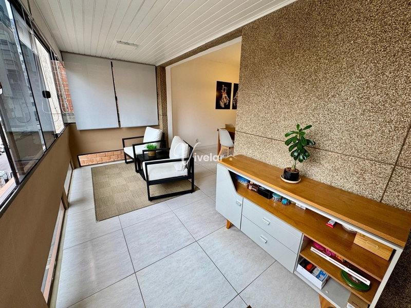 LINDO APARTAMENTO AO LADO DA PRAÇA FLÁVIO BOIANOVISKI: 5ª foto da galeria de imagens do imóvel