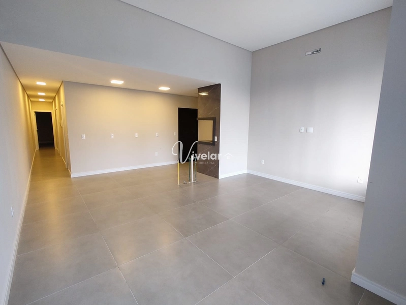 CASA RECÉM CONSTRUIDA !!: 2ª foto da galeria de imagens do imóvel