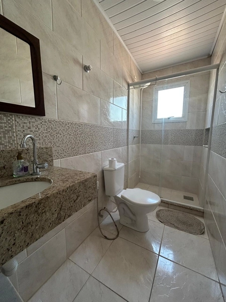CASA À VENDA 250M DO MAR: 7ª foto da galeria de imagens do imóvel