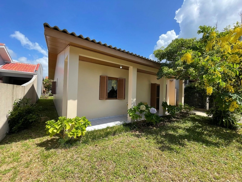 CASA À VENDA EM ATLÂNTIDA SUL.: 2ª foto da galeria de imagens do imóvel