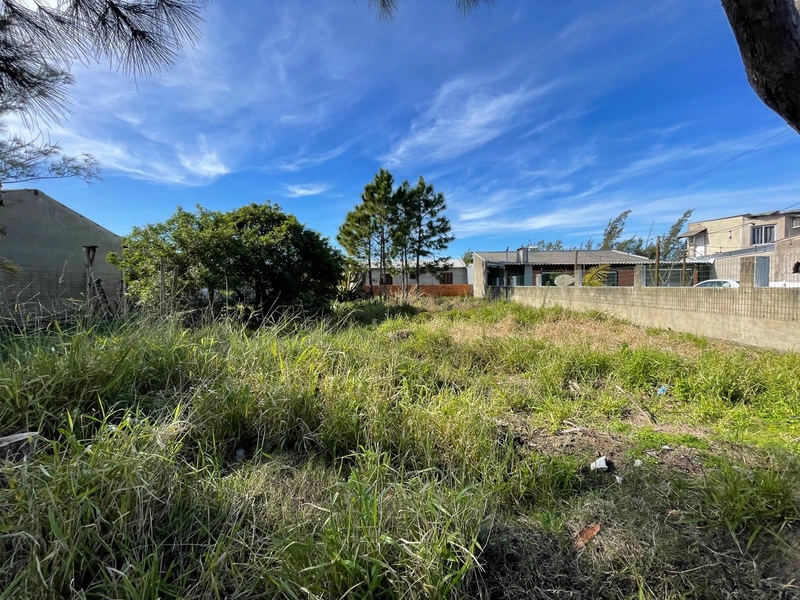 Terreno à venda em Atlântida Sul!: 2ª foto da galeria de imagens do imóvel