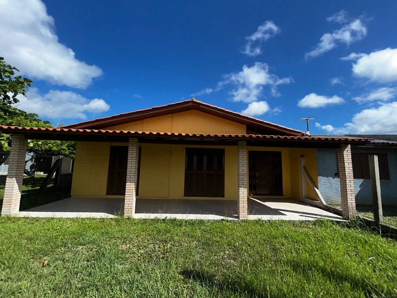 CASA A VENDA A 50m DO MAR EM ATLÂNTIDA SUL!: 1ª foto da galeria de imagens do imóvel